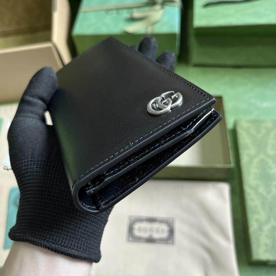 G*u*i  long wallet