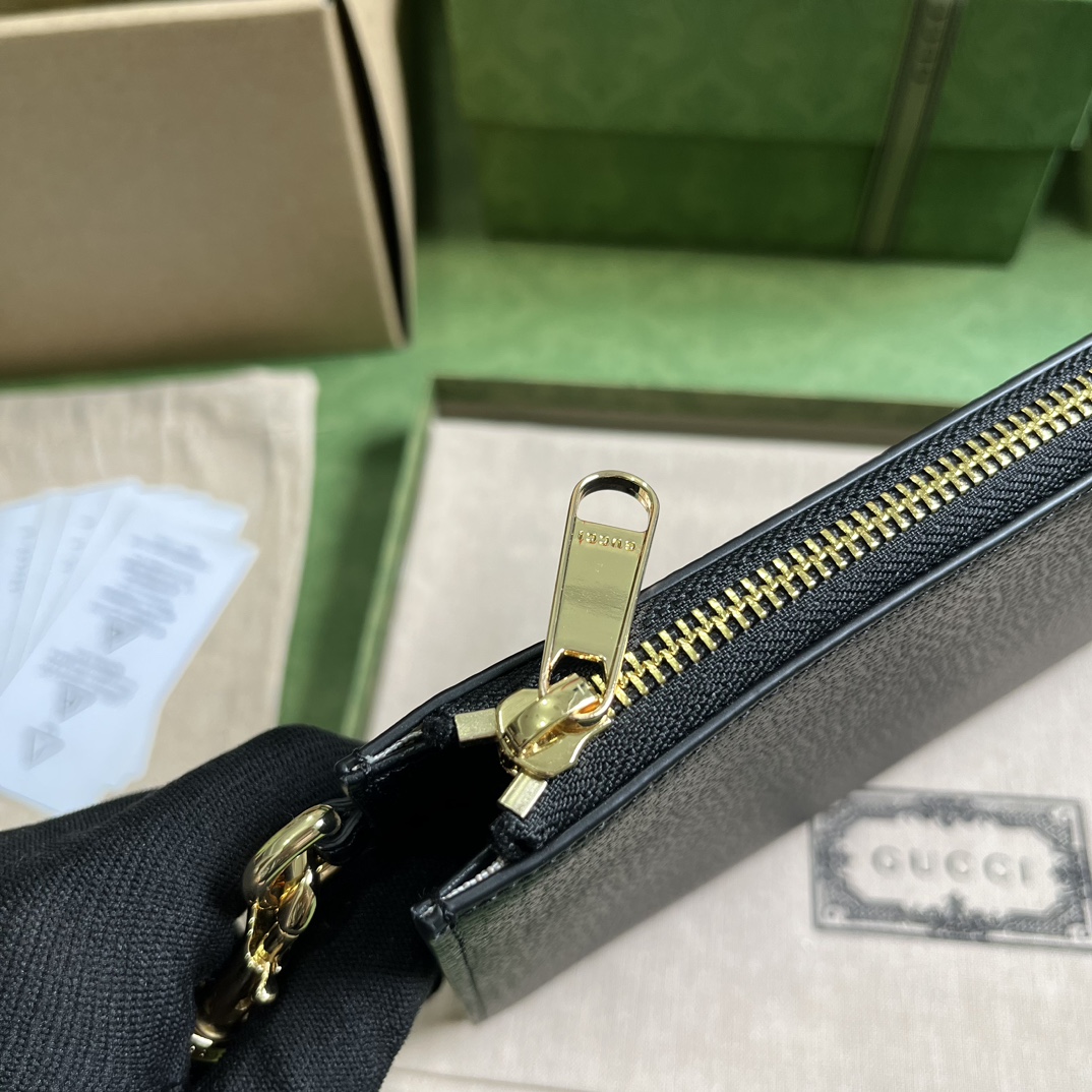 G*u*i gg marmont bag