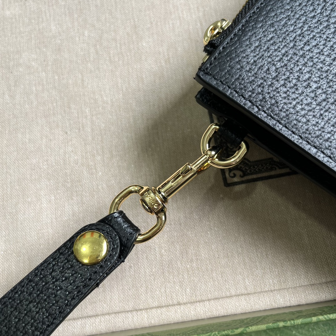 G*u*i gg marmont bag