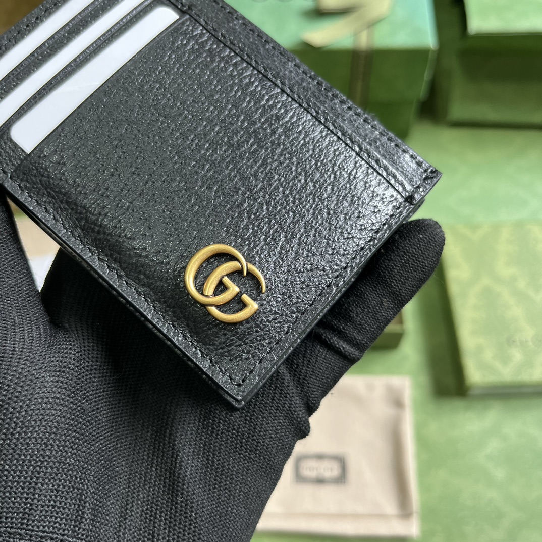 G*u*i gg marmont card case