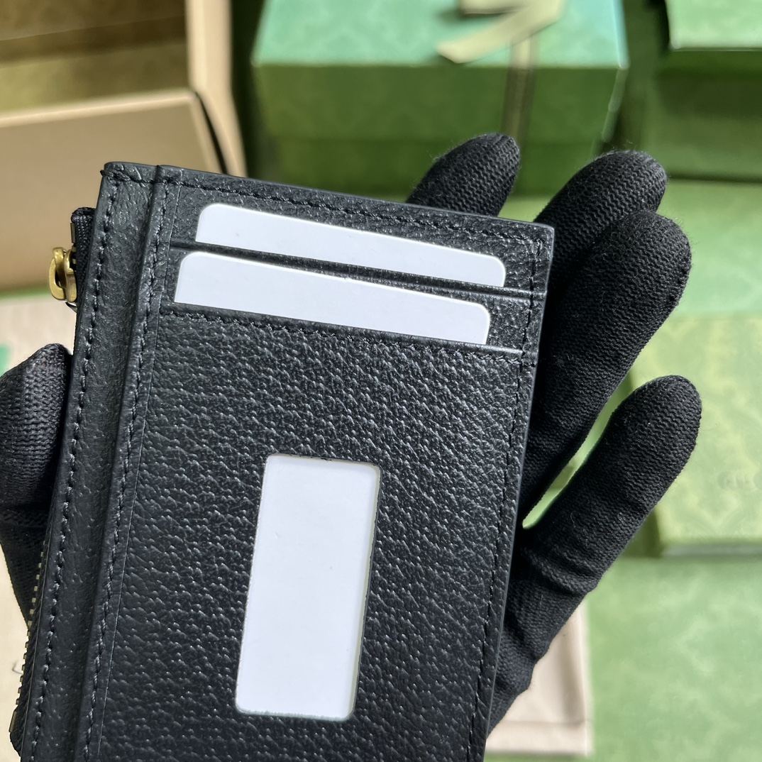 G*u*i gg marmont card case