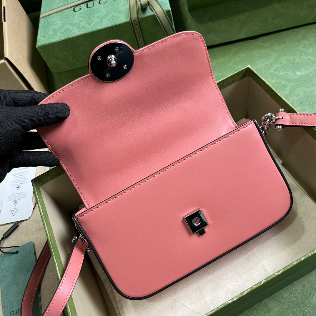 G*u*i petite gg mini shoulder bag
