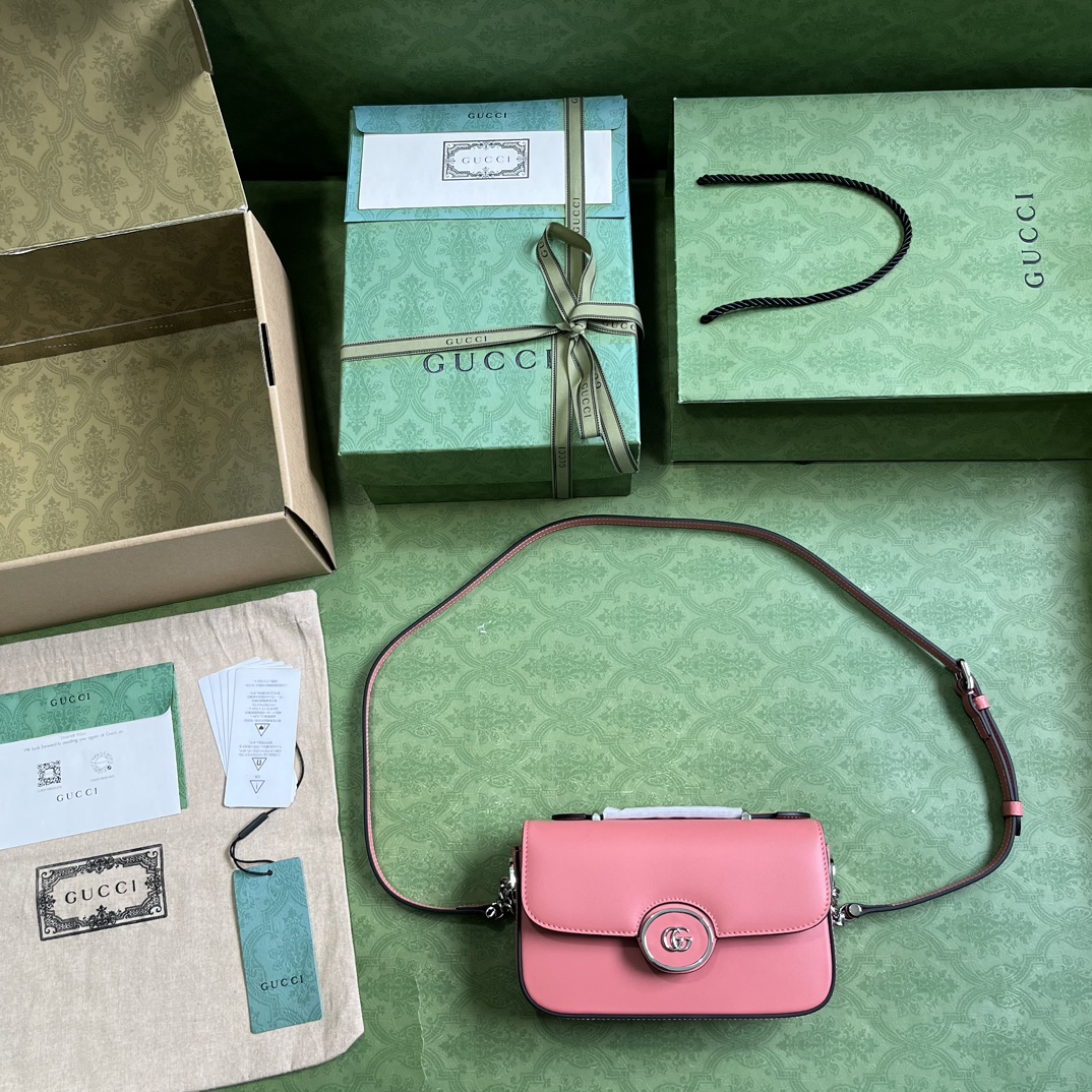 G*u*i petite gg mini shoulder bag