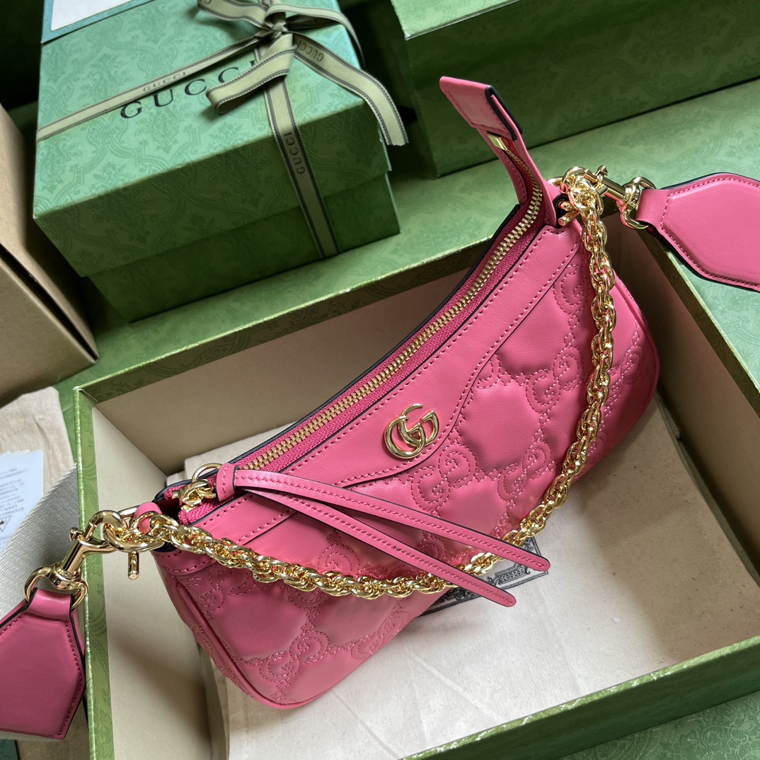 G*u*i matelassé handbag