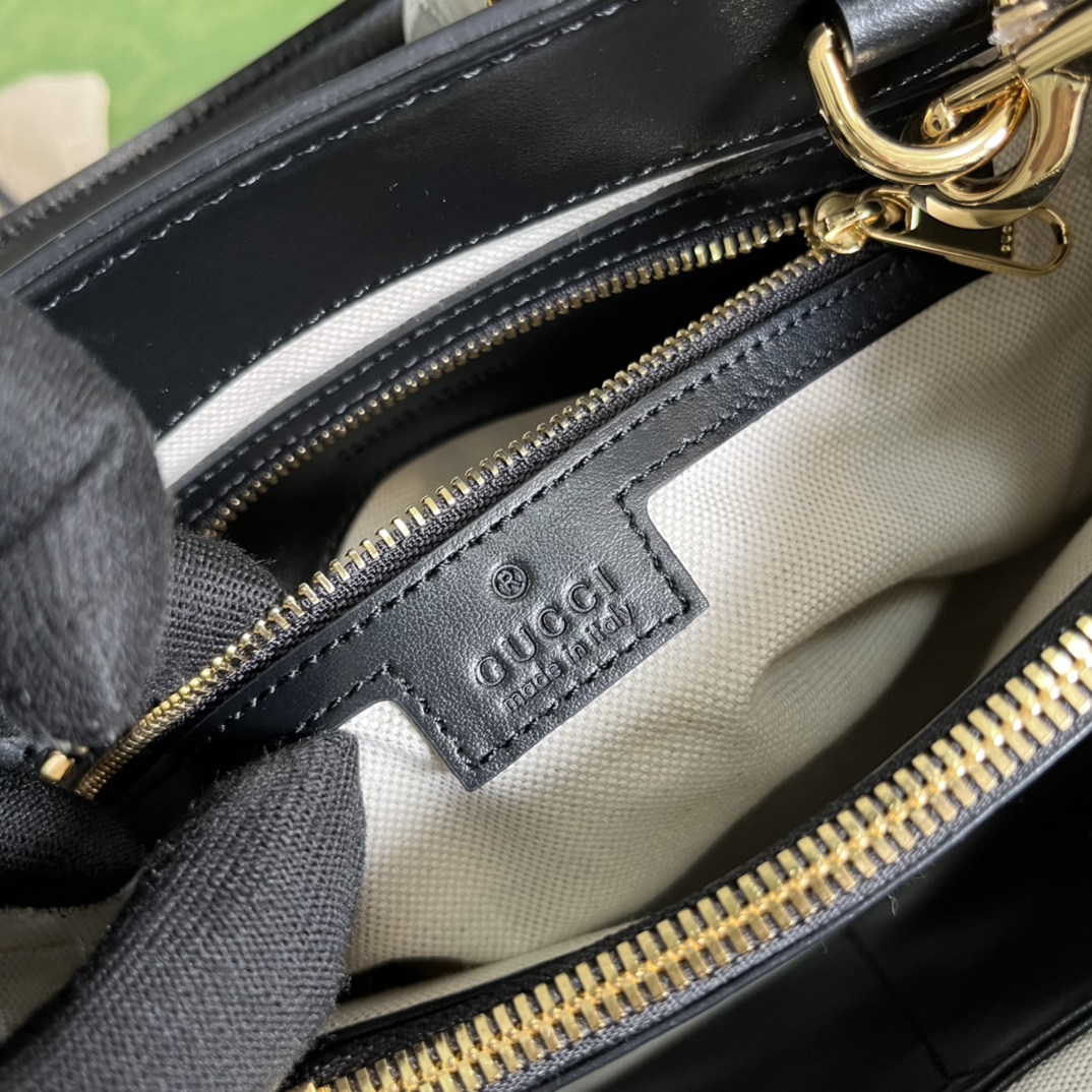 G*u*i gg matelassÉ mini top handle bag