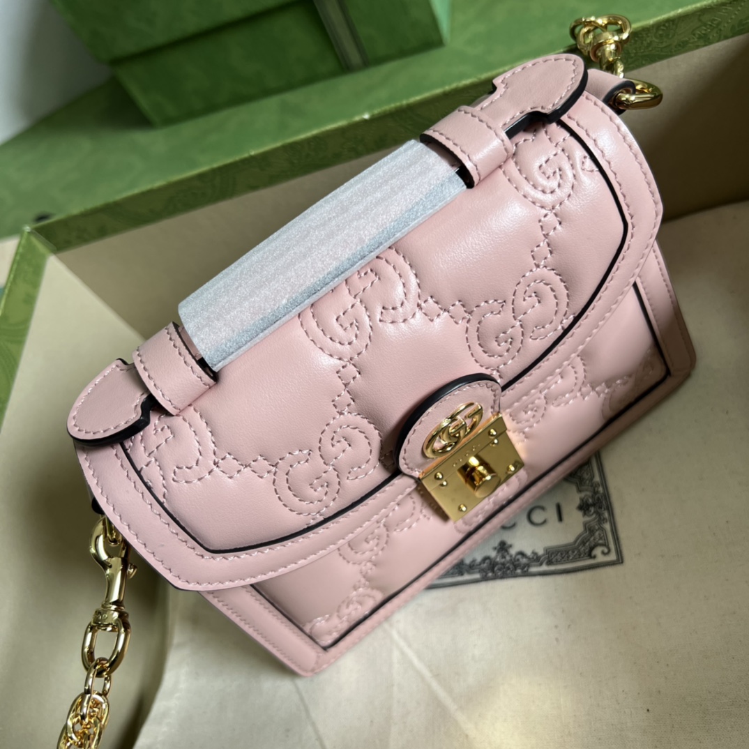 G*u*i gg matelassÉ small top handle bag