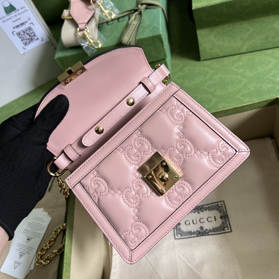 G*u*i gg matelassÉ small top handle bag