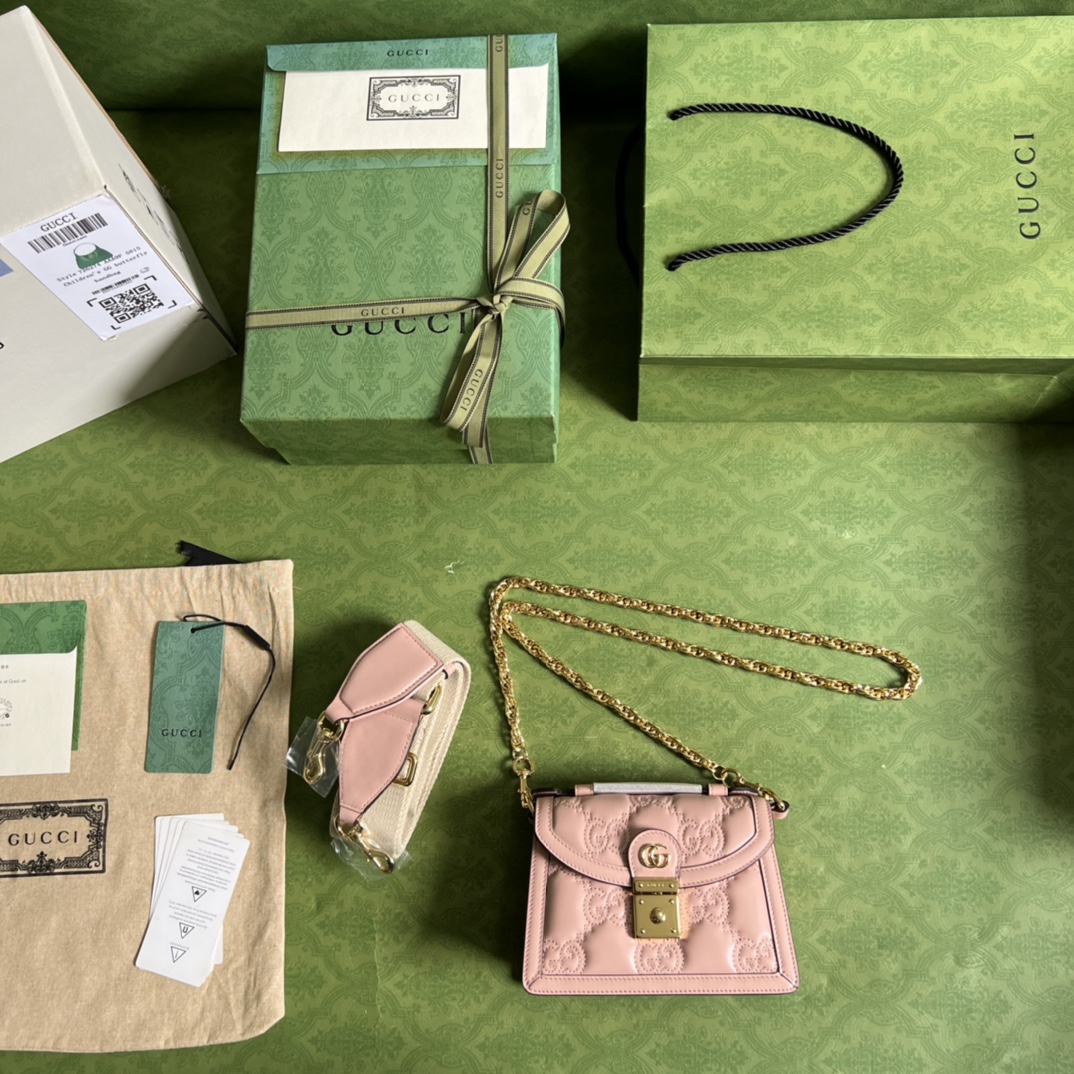 G*u*i gg matelassÉ small top handle bag