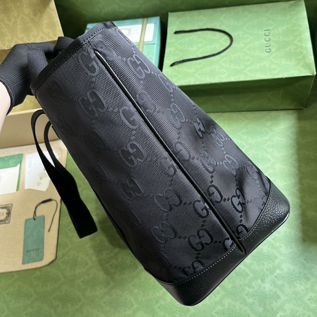 G*u*i off the grid medium tote
