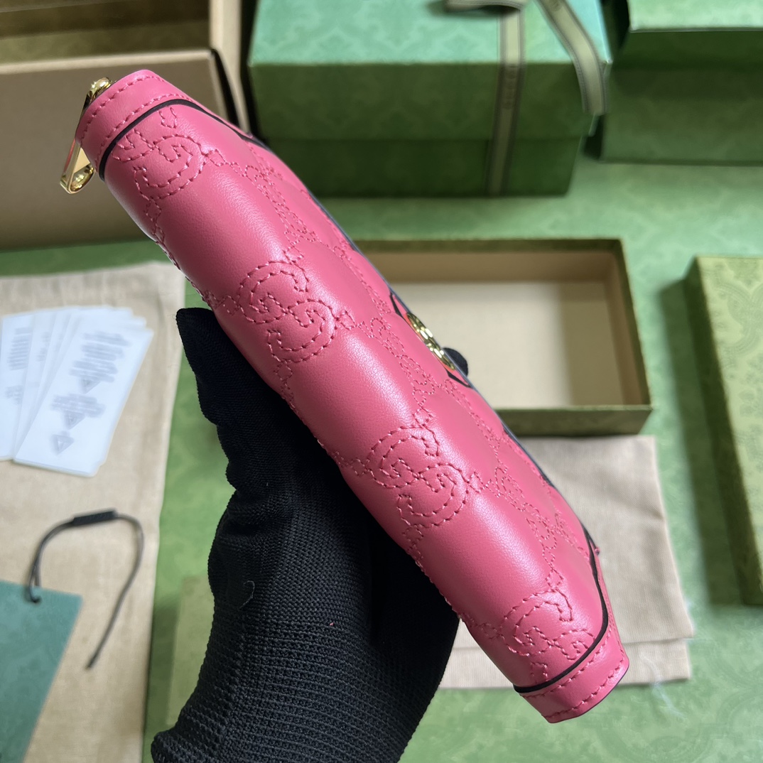 G*u*i gg matelassÉ zip-around wallet