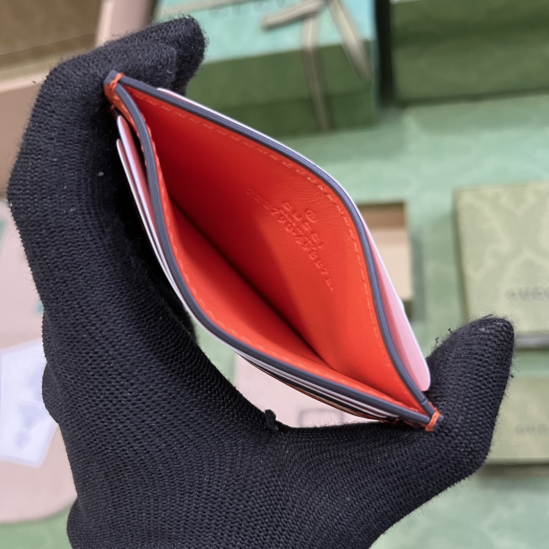 G*u*i gg matelassÉ card case