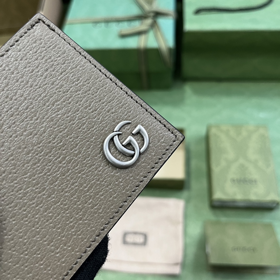 G*u*i gg marmont leather bi-fold wallet