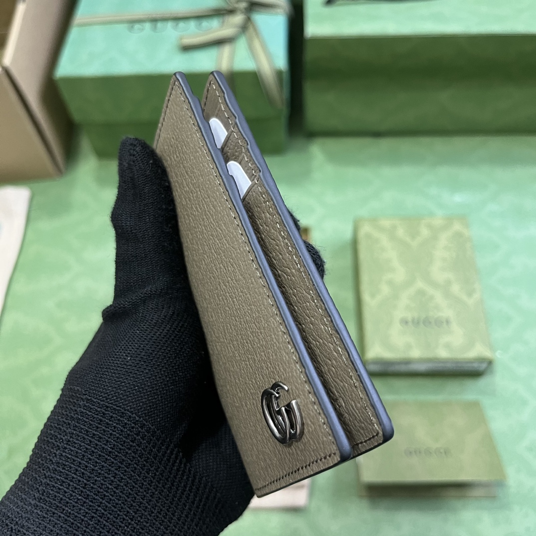 G*u*i gg marmont card case