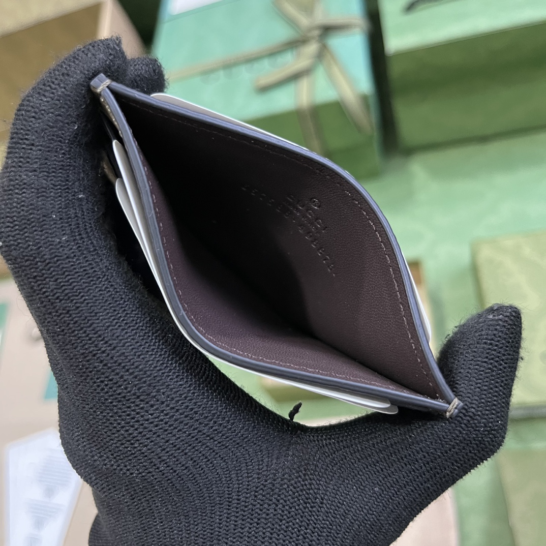 G*u*i gg marmont card case