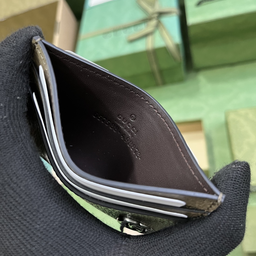 G*u*i gg marmont card case