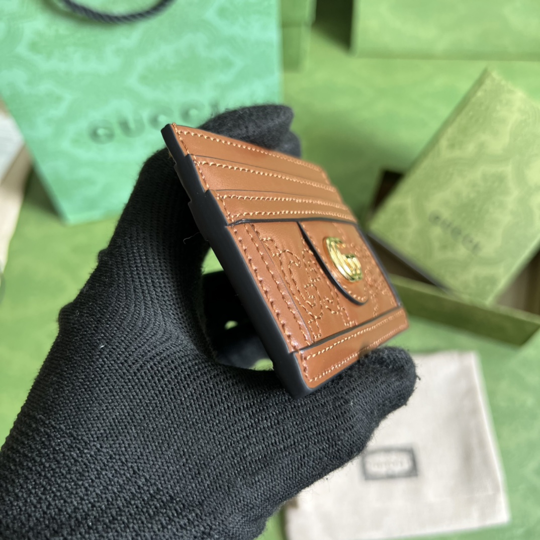G*u*i gg matelassÉ card case