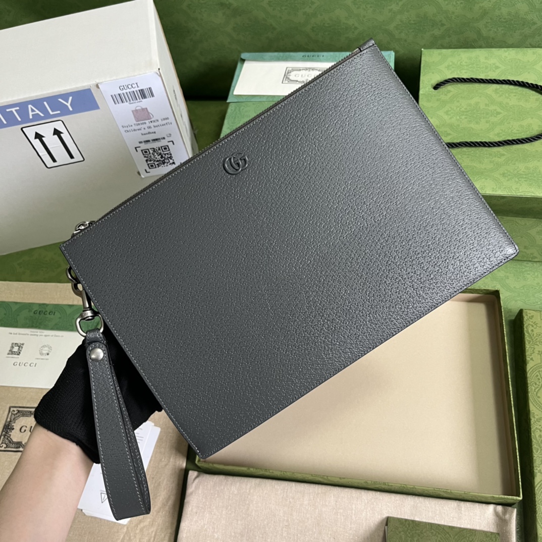 G*u*i gg marmont leather pouch