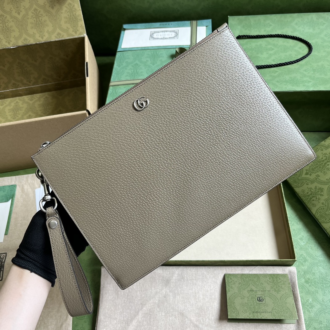 G*u*i gg marmont leather pouch