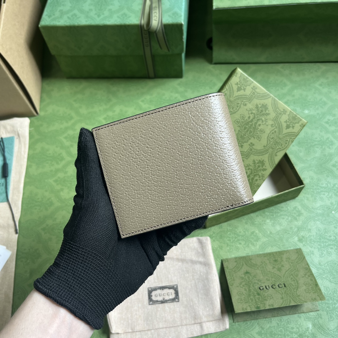 G*u*i gg marmont leather bi-fold wallet