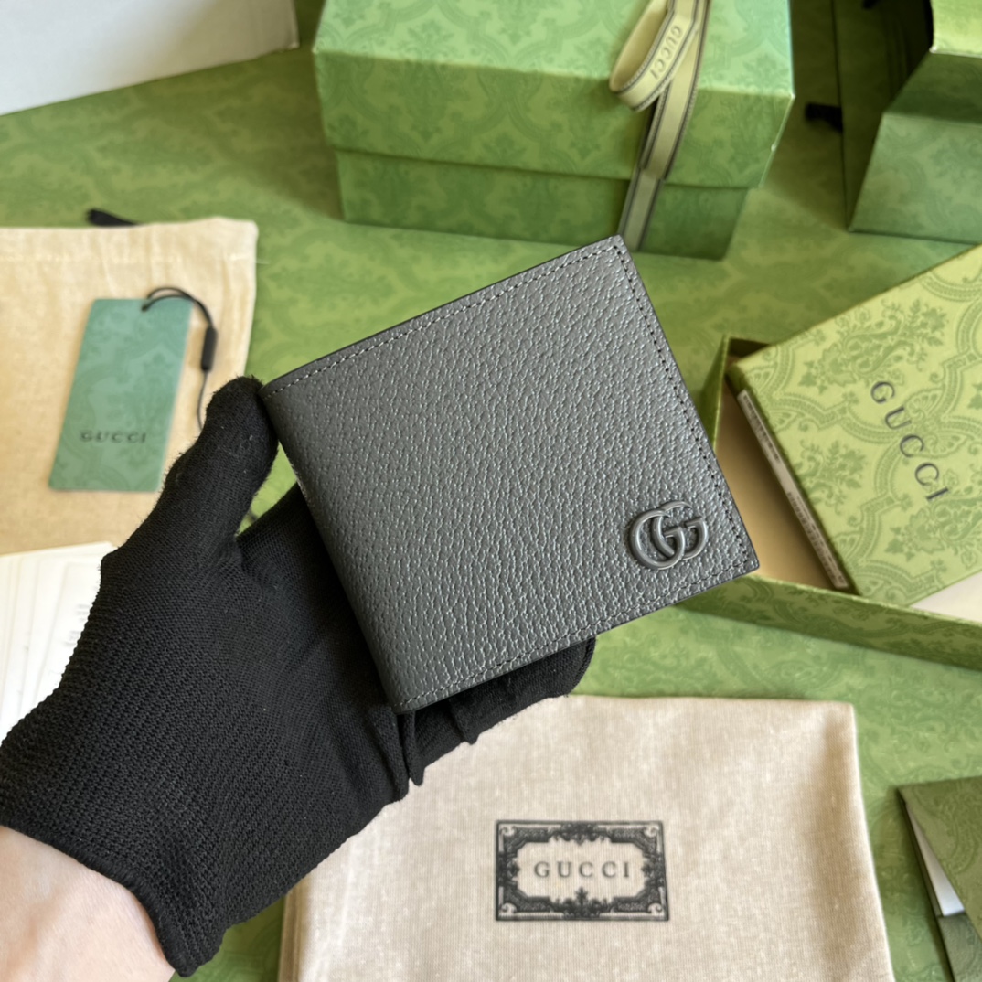 G*u*i gg marmont leather bi-fold wallet