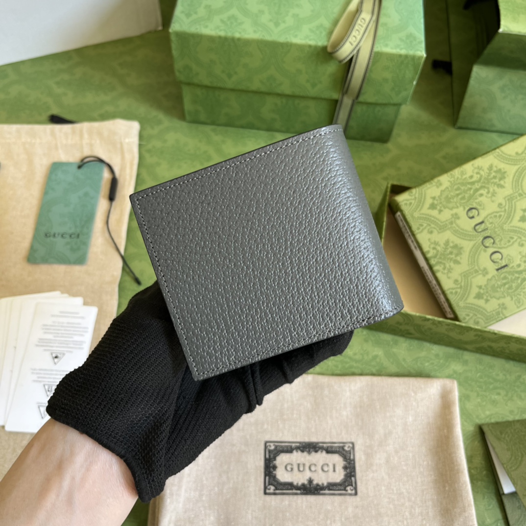 G*u*i gg marmont leather bi-fold wallet