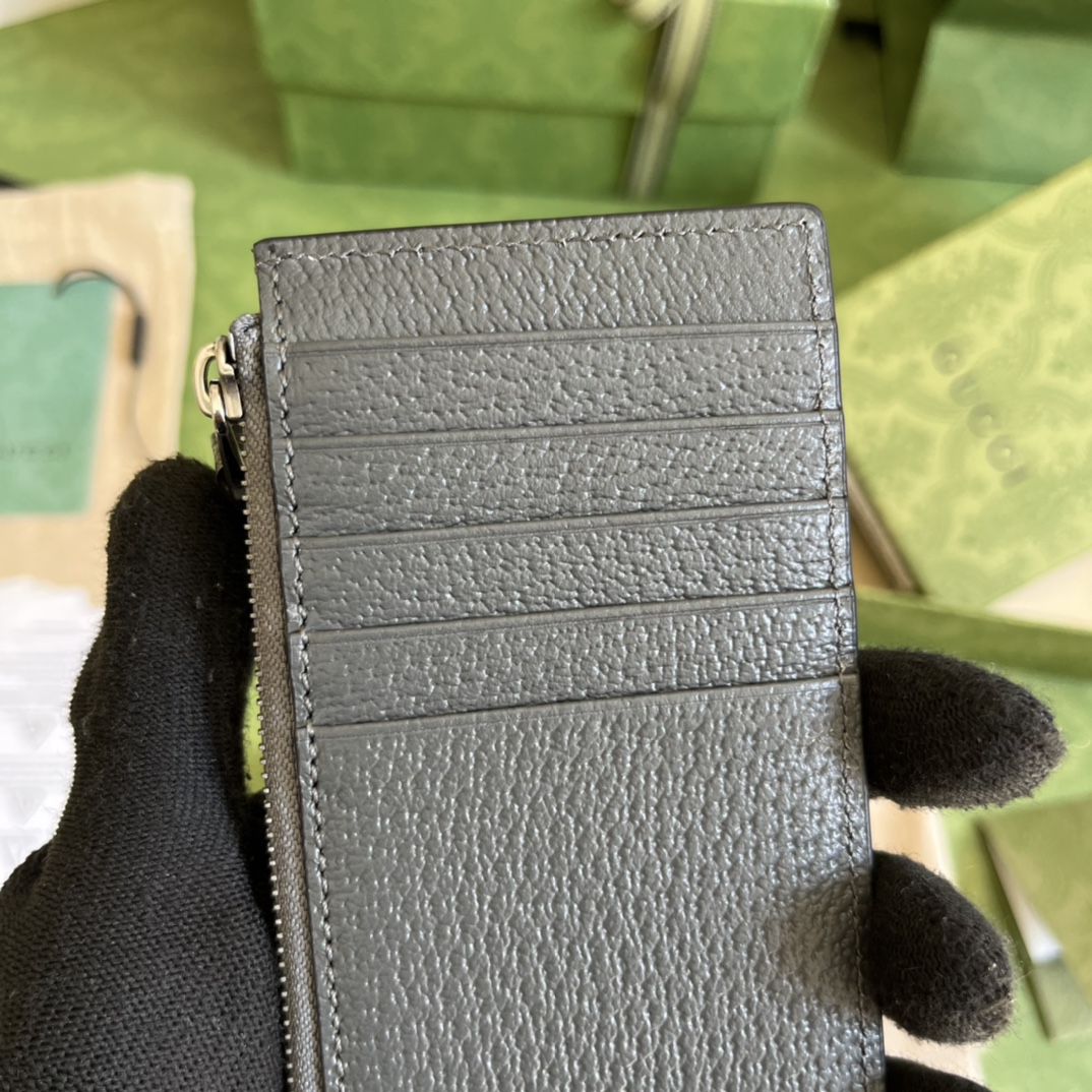 G*u*i gg marmont zip card case