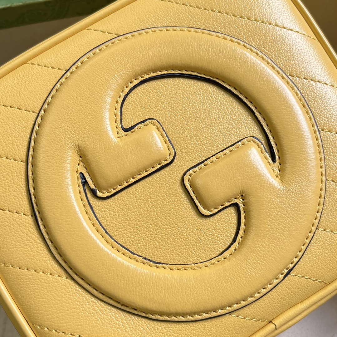 G*u*i blondie top handle bag
