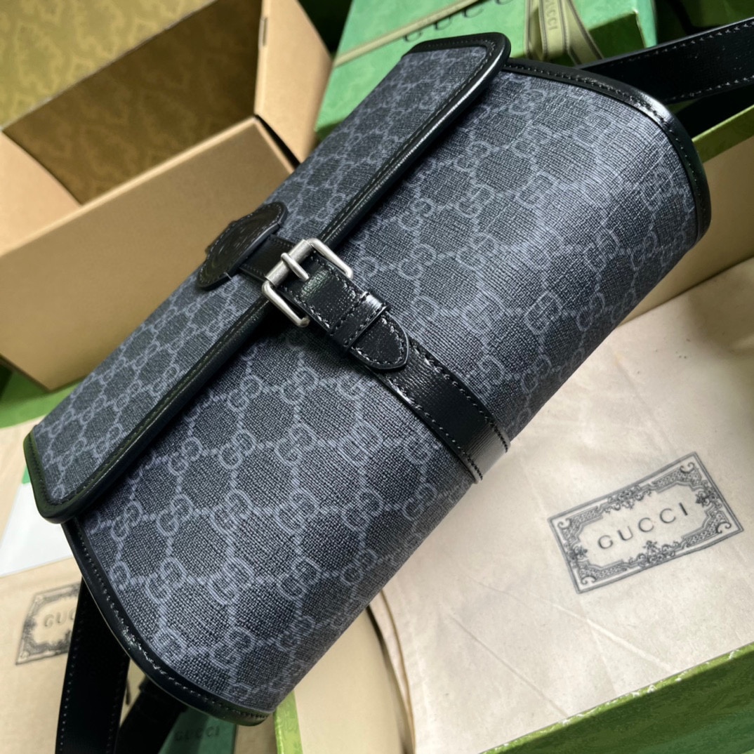 G*u*i gg messenger bag with interlocking g
