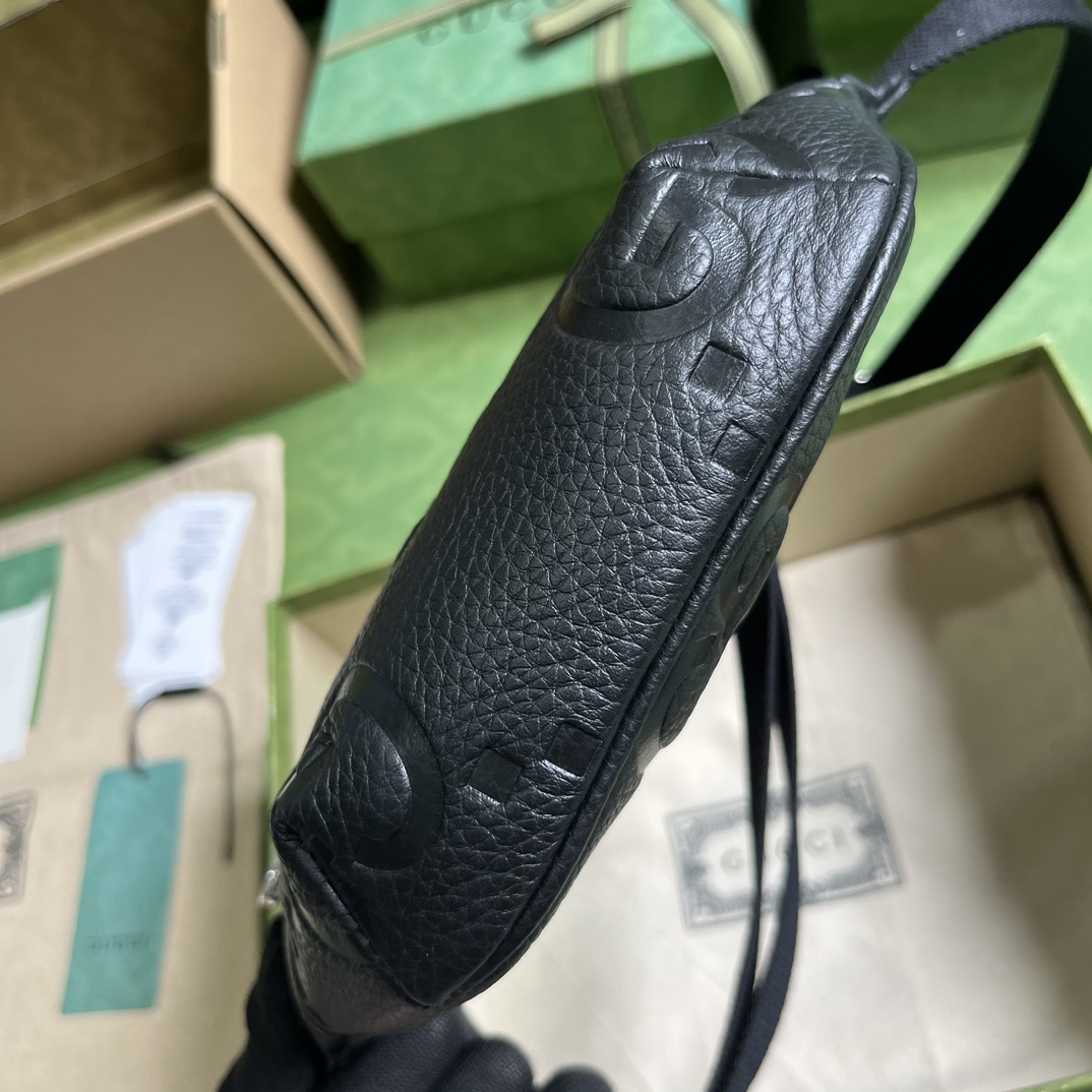 G*u*i gg belt bag