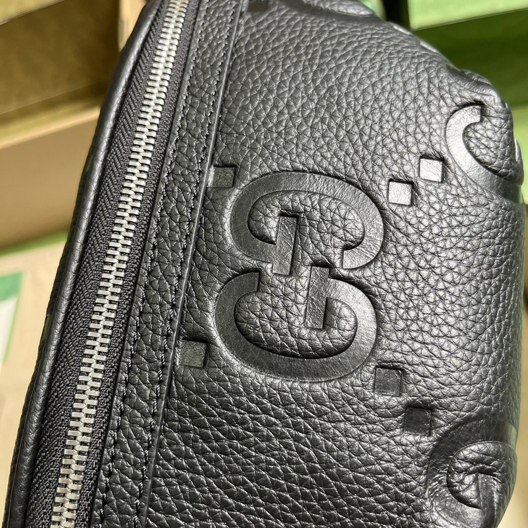 G*u*i gg belt bag