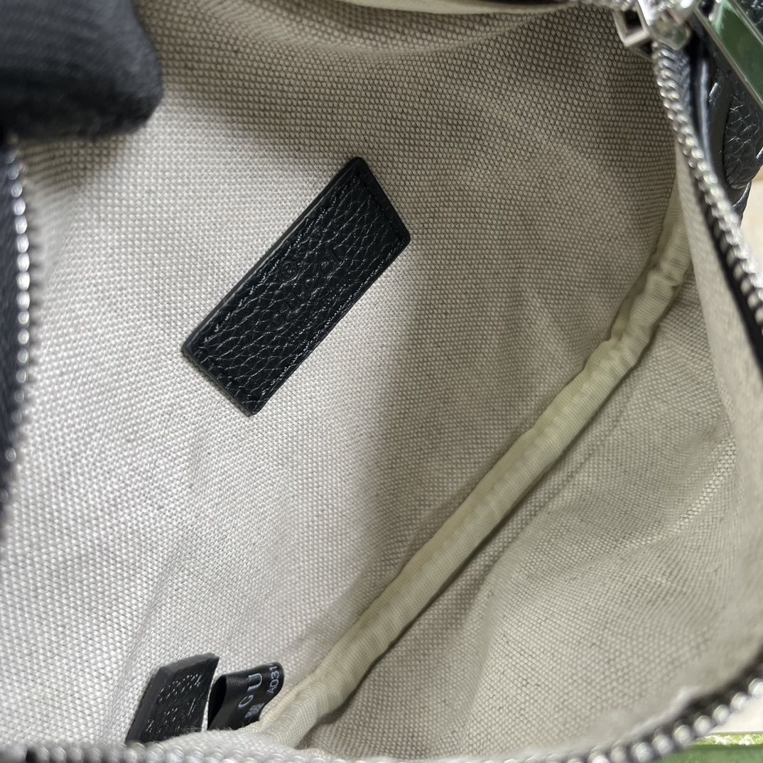 G*u*i gg belt bag