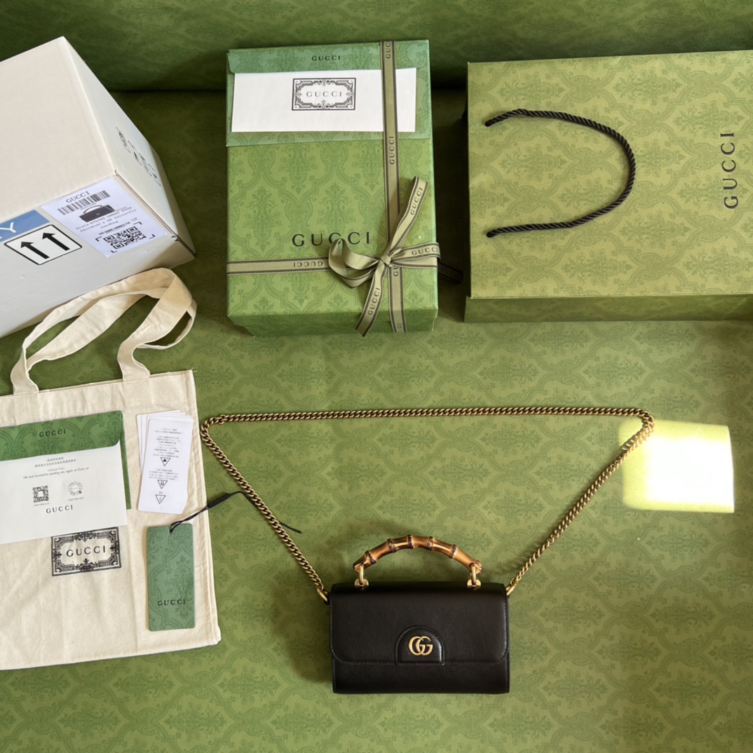 G*u*i diana mini bag