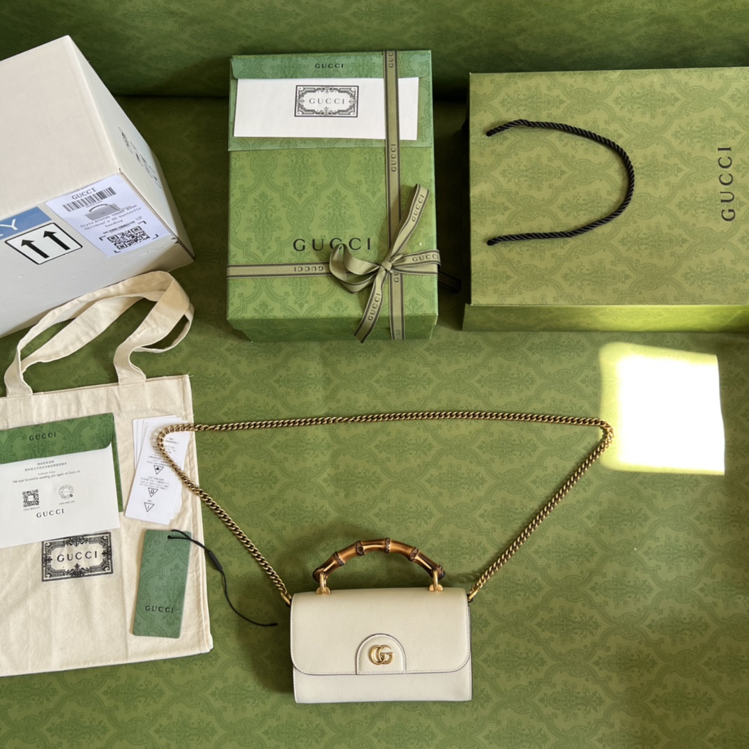 G*u*i diana mini bag