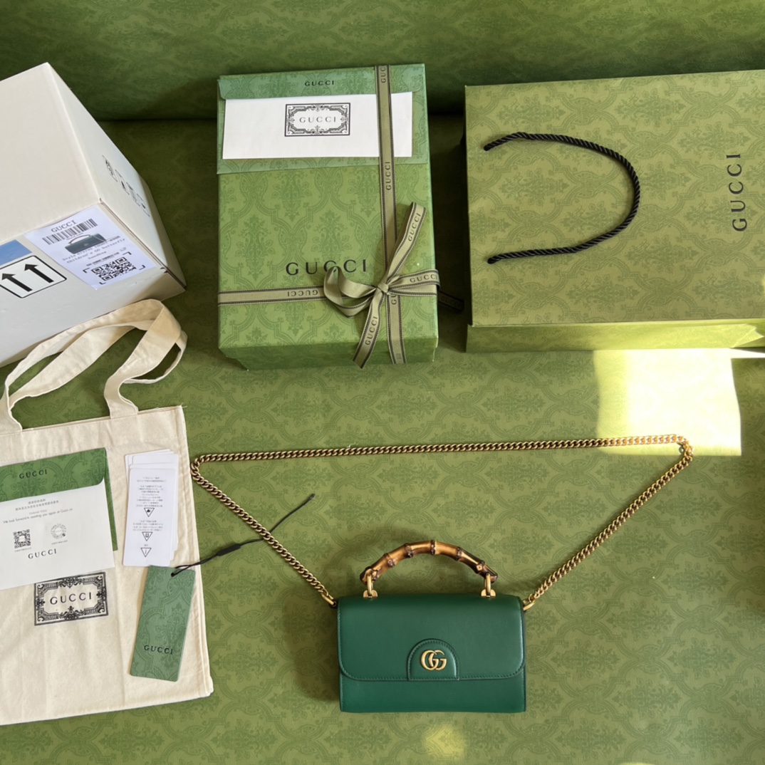 G*u*i diana mini bag