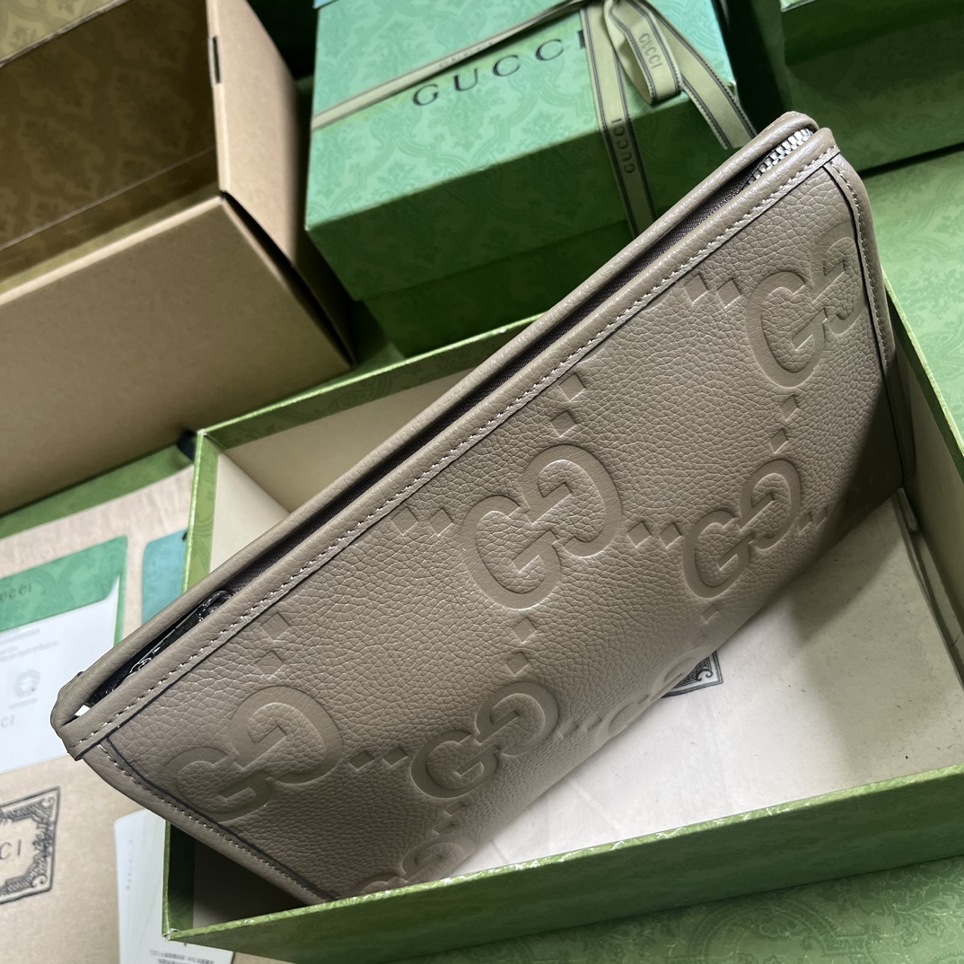 G*u*i jumbo gg pouch