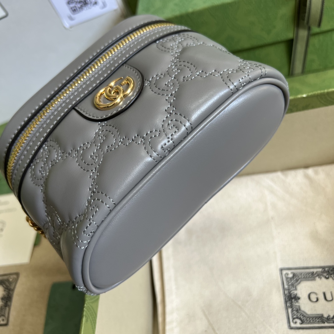 G*u*i gg matelassÉ top handle mini bag