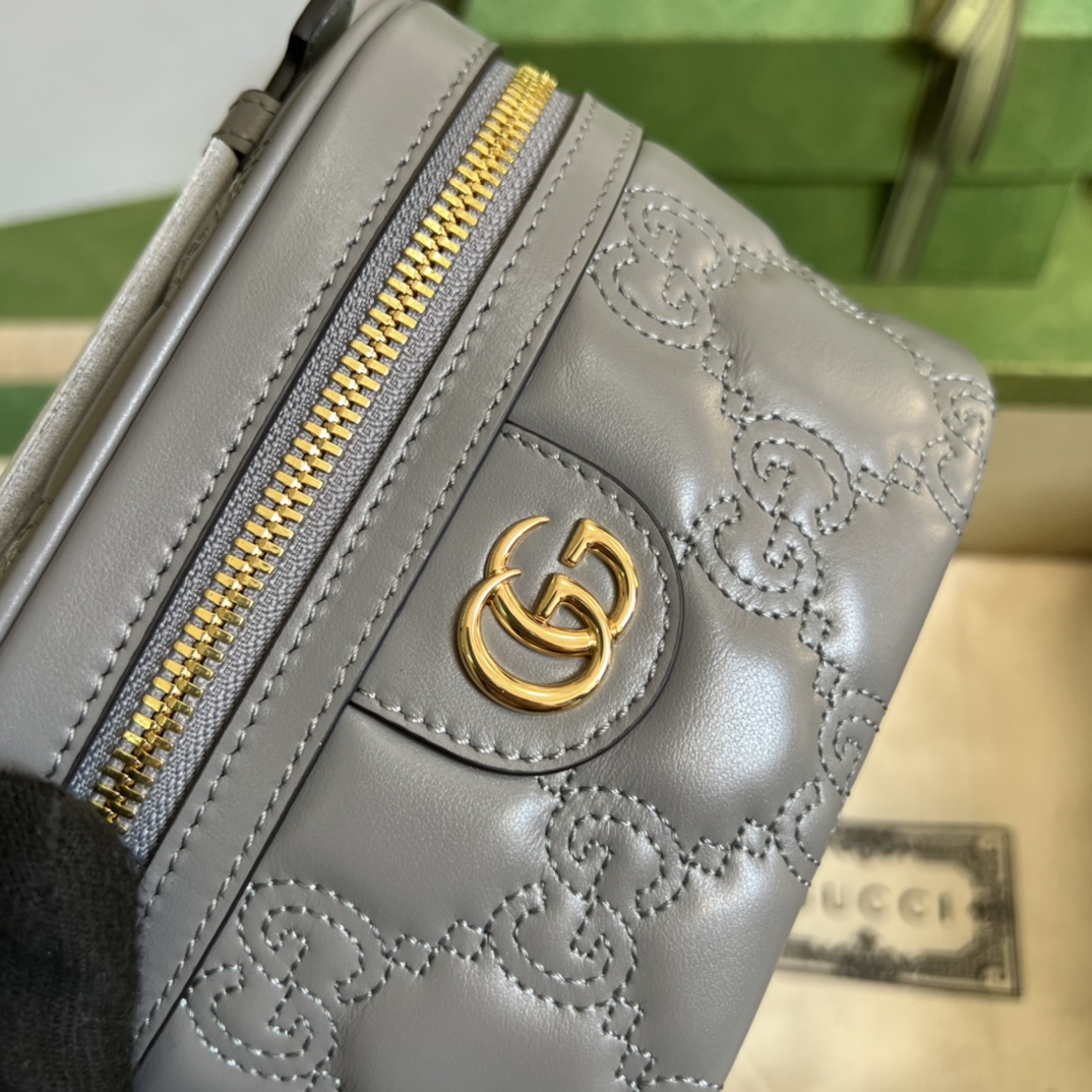 G*u*i gg matelassÉ top handle mini bag