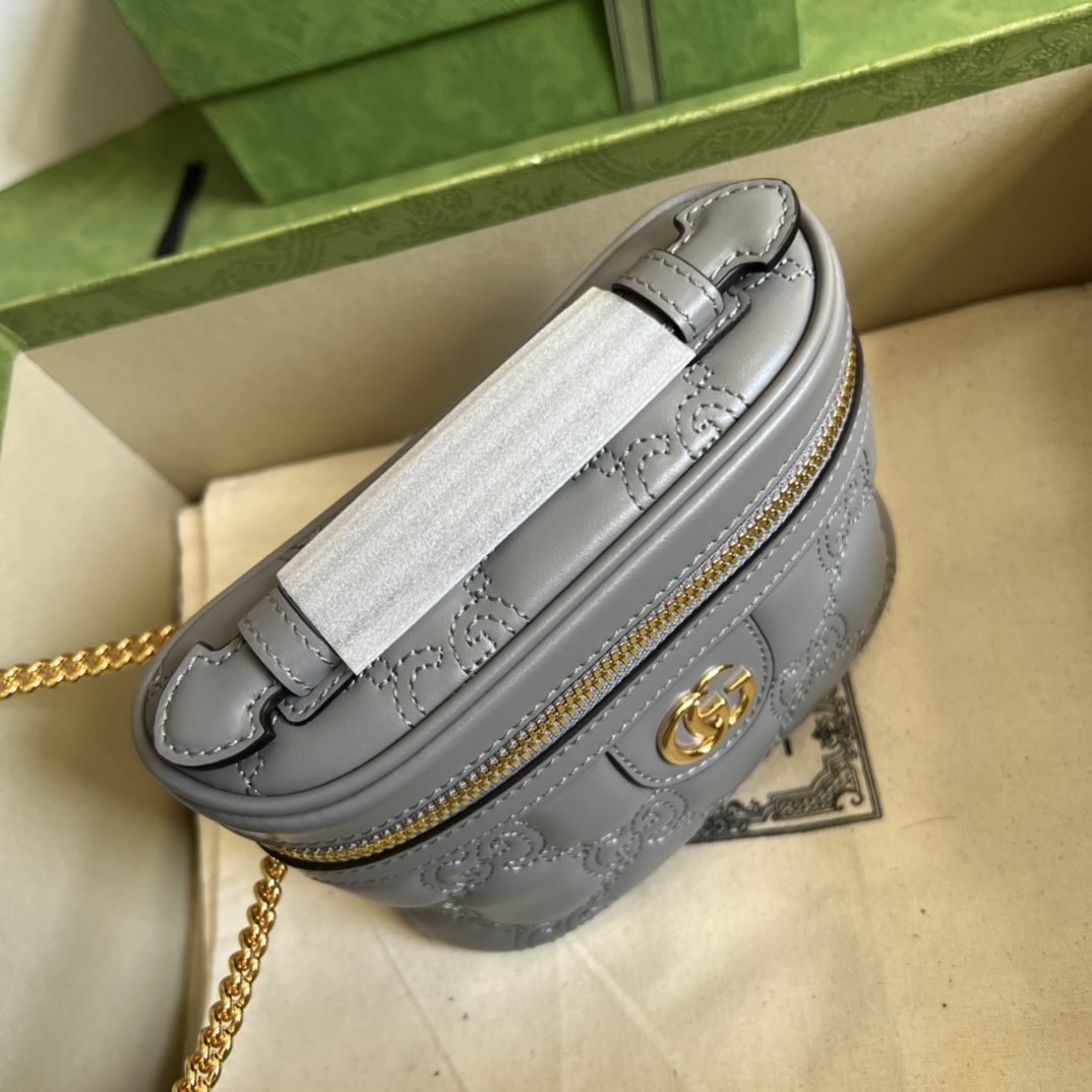 G*u*i gg matelassÉ top handle mini bag