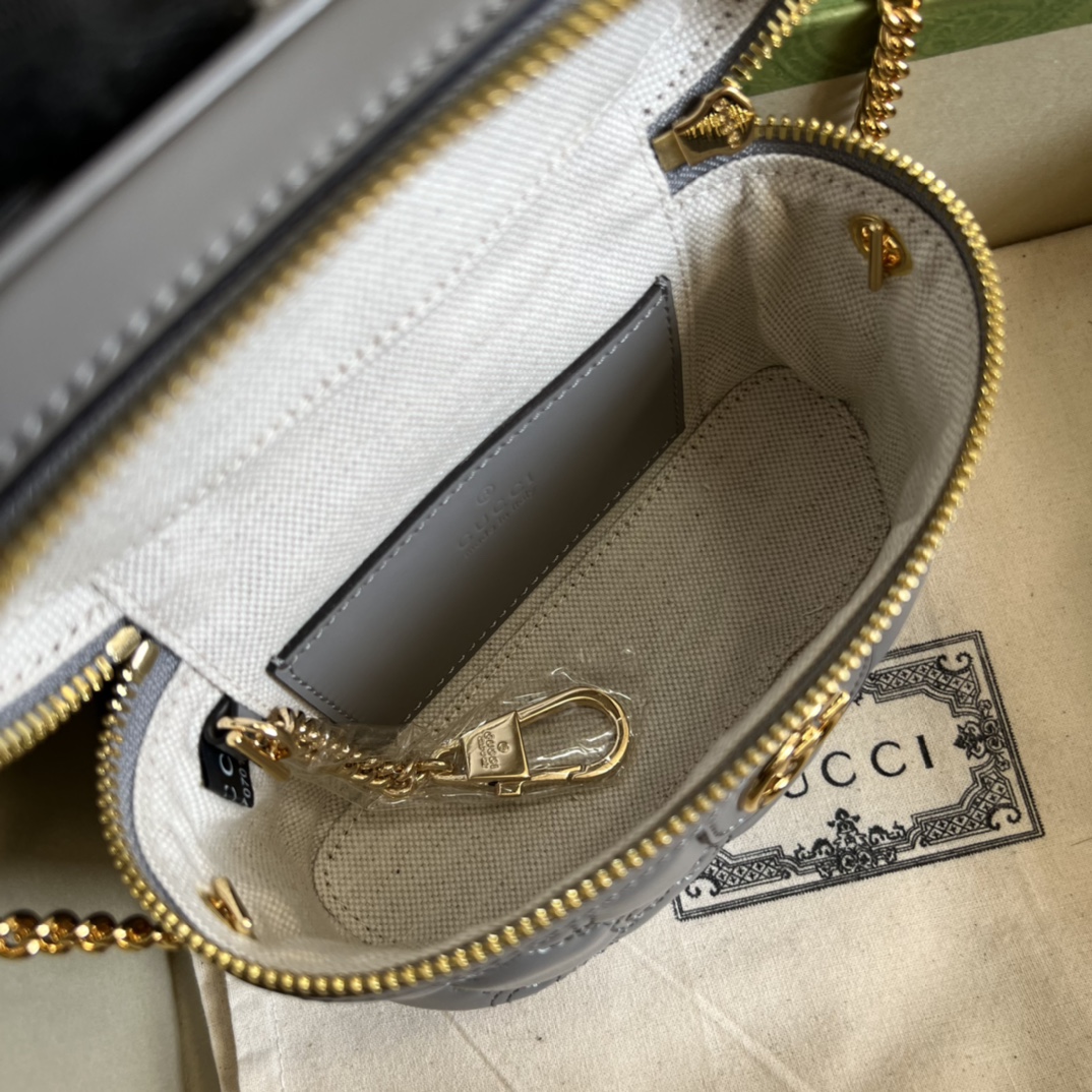 G*u*i gg matelassÉ top handle mini bag