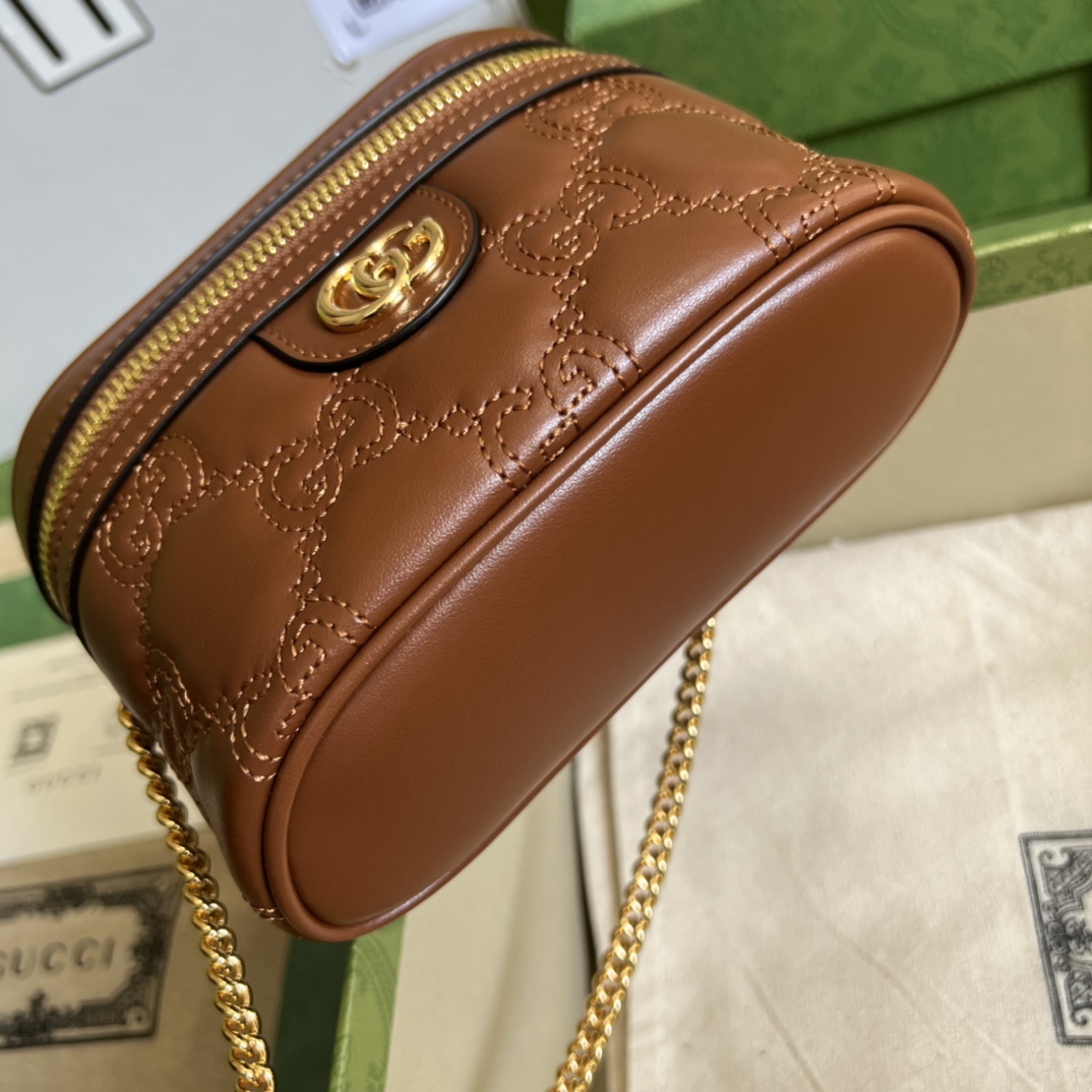 G*u*i gg matelassÉ top handle mini bag
