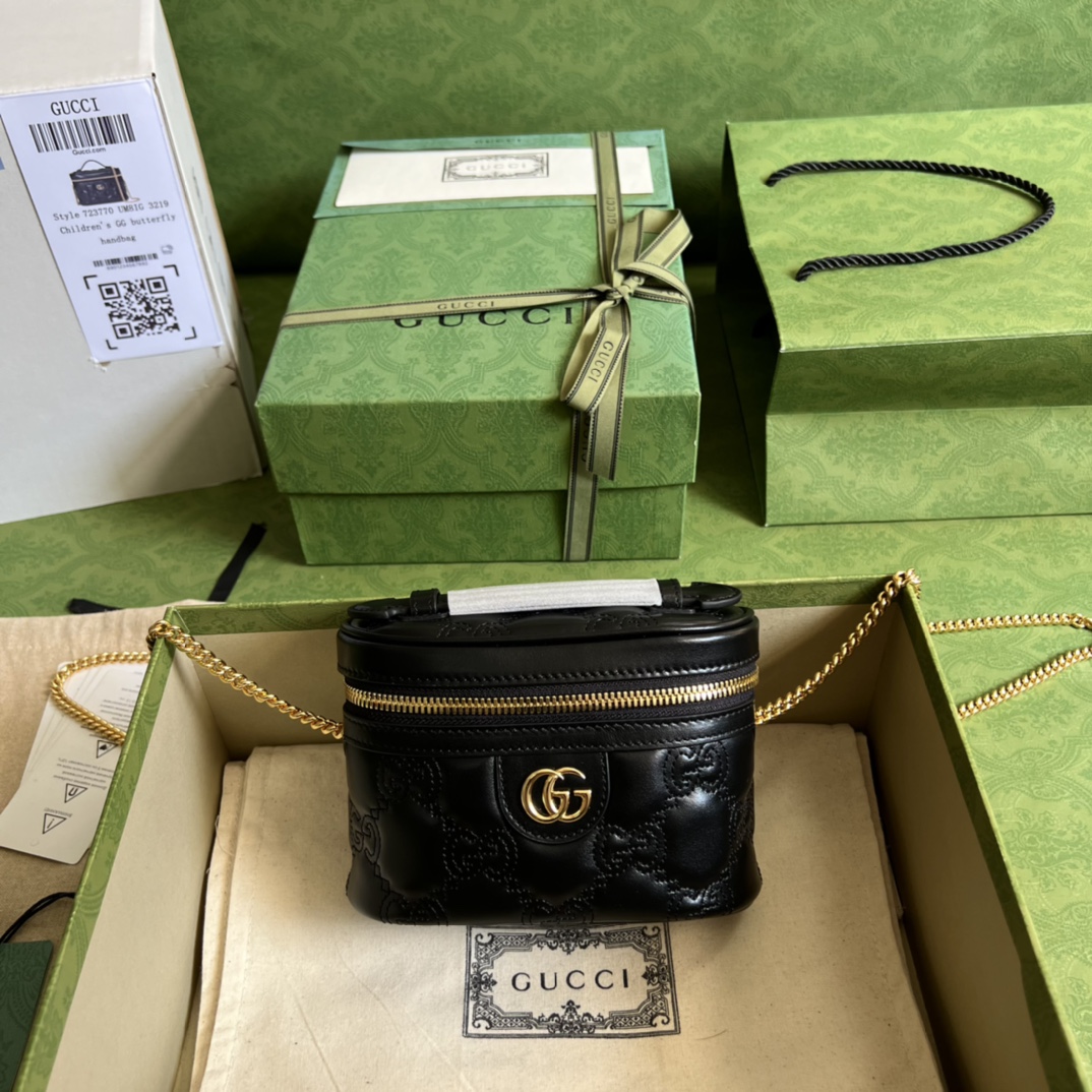 G*u*i gg matelassÉ top handle mini bag