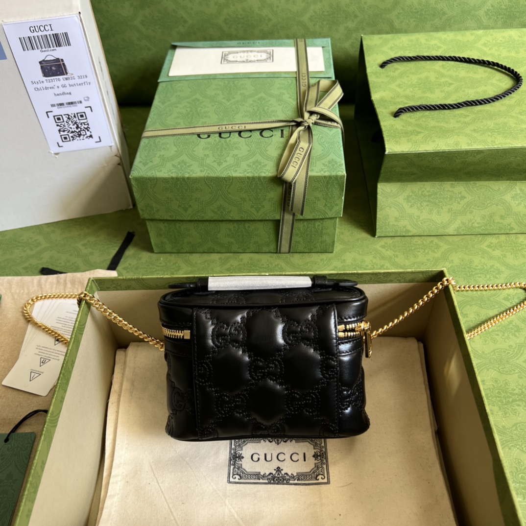 G*u*i gg matelassÉ top handle mini bag