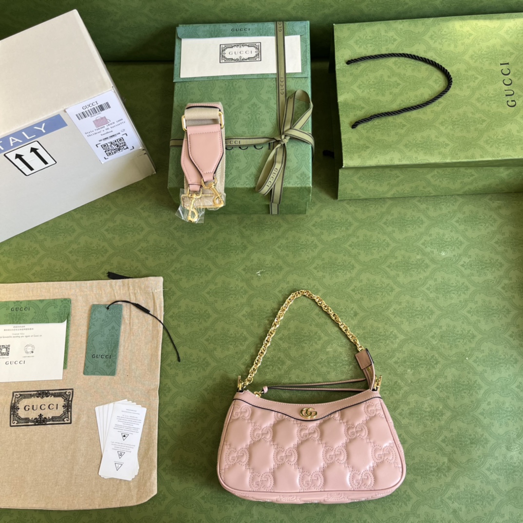 G*u*i matelassé handbag
