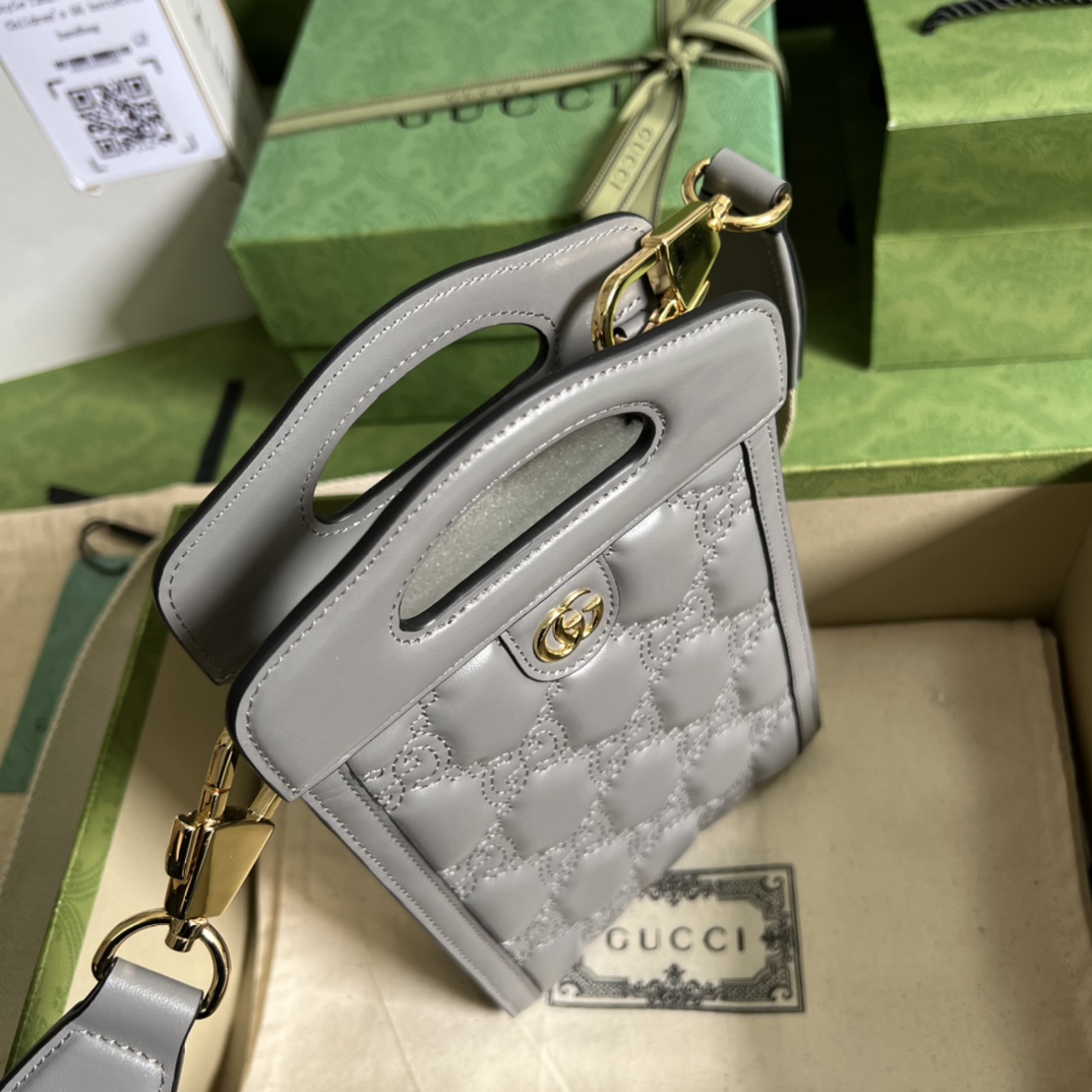 G*u*i gg matelassÉ top handle mini bag