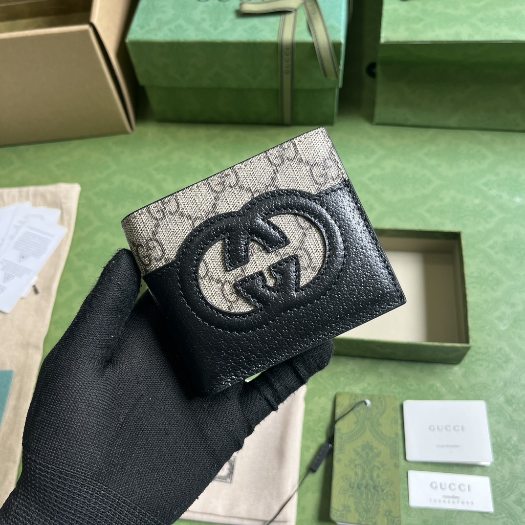 WALLET WITH CUT-OUT INTERLOCKING G