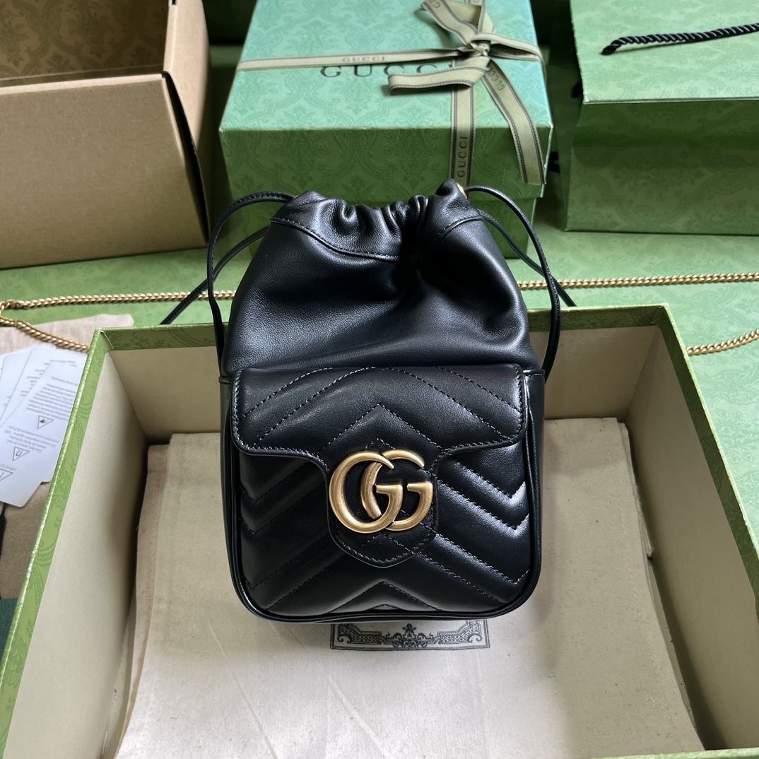 G*u*i gg marmont mini bucket bag