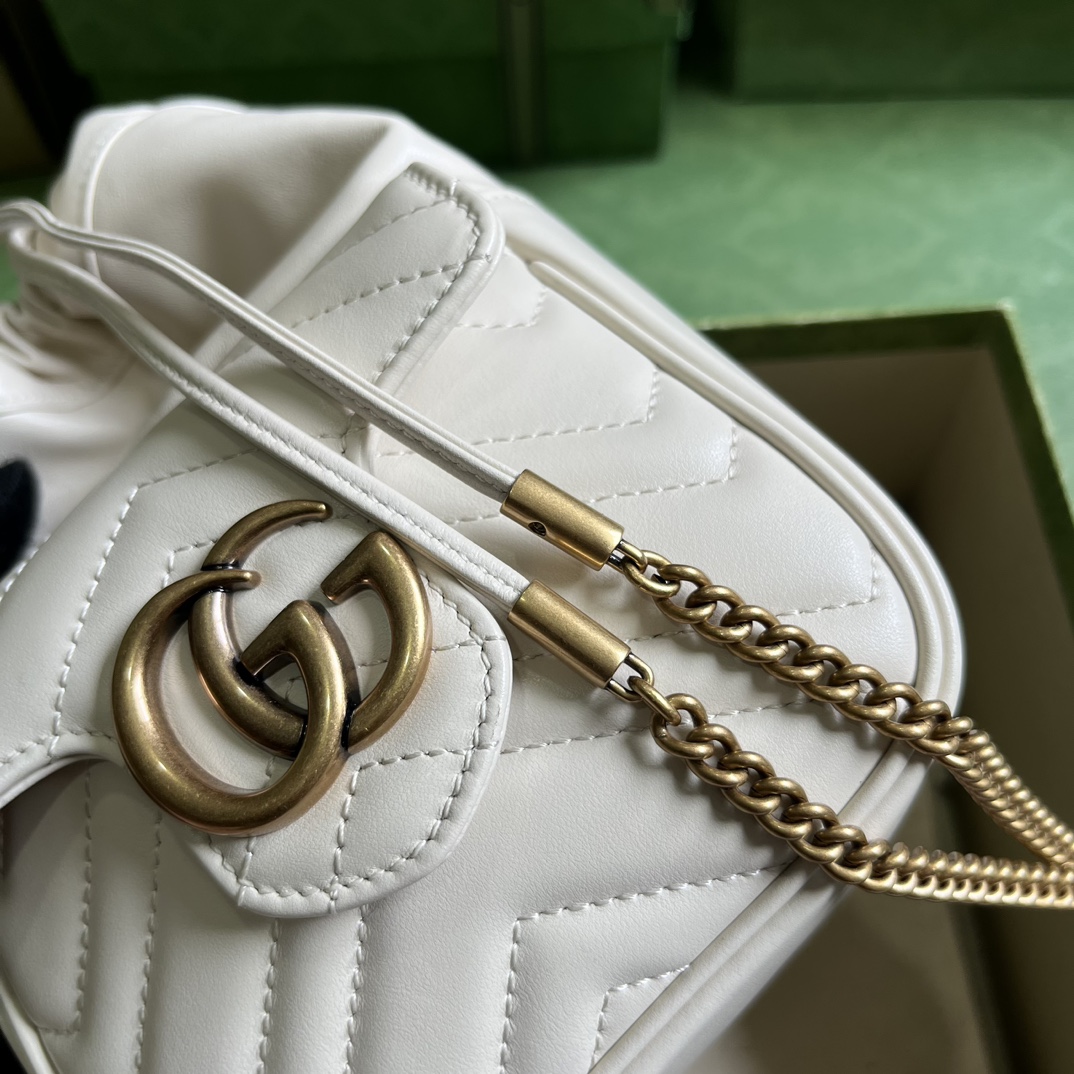 G*u*i gg marmont mini bucket bag