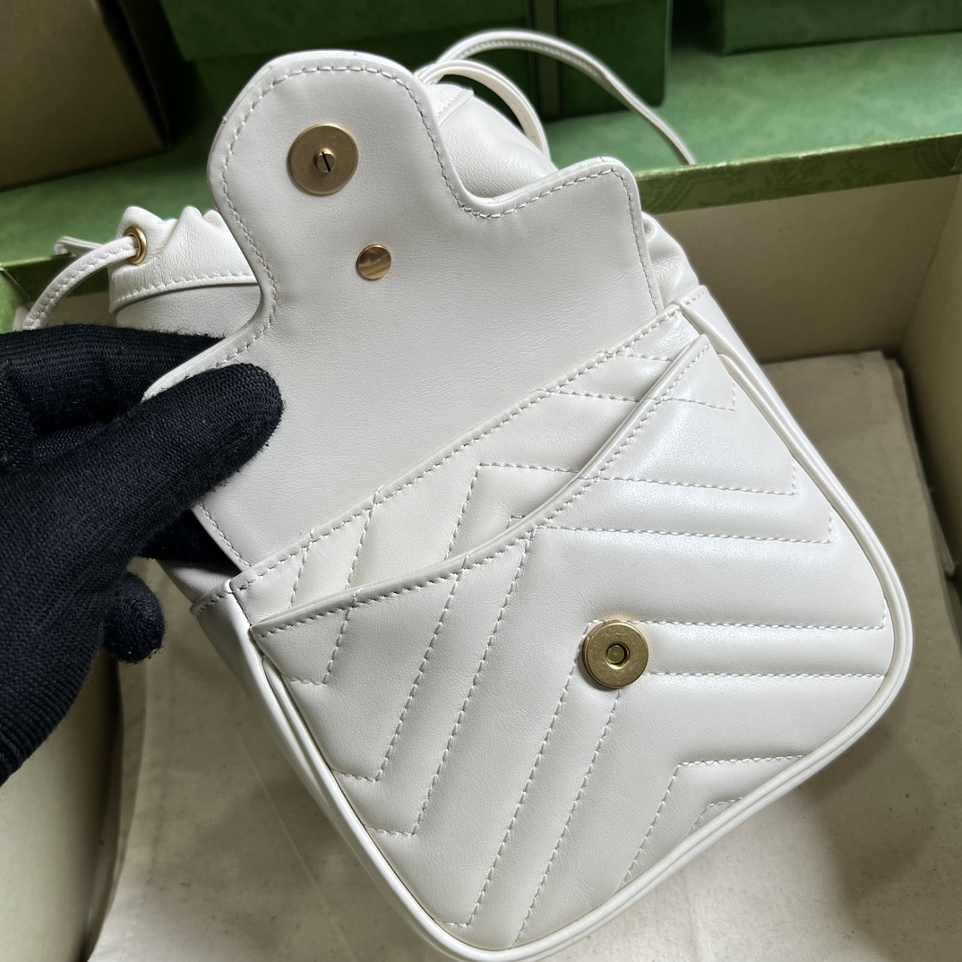 G*u*i gg marmont mini bucket bag
