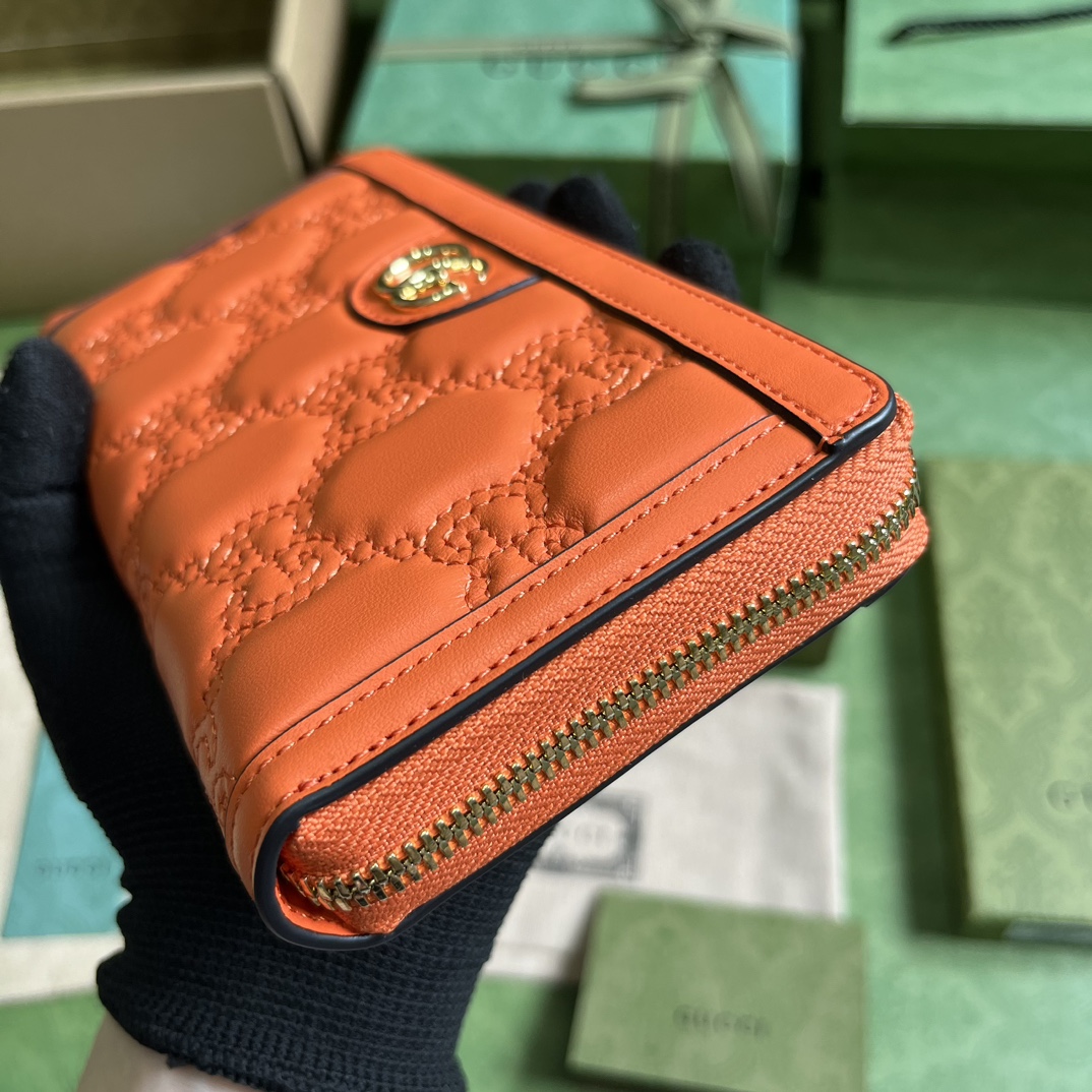 G*u*i gg matelassÉ zip-around wallet