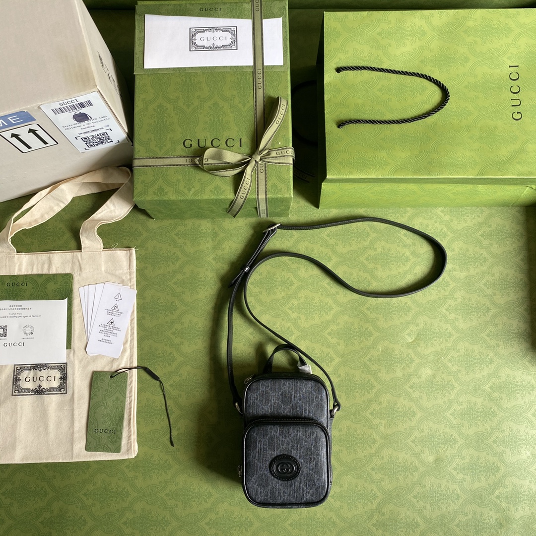 G*u*i meo vintage mini handbag